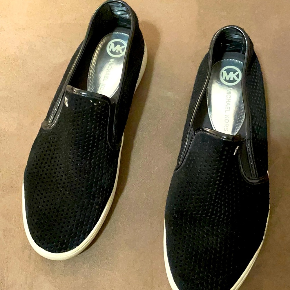 Michael Kors. Mesh flats. Worn and bottom panel slightly aged.